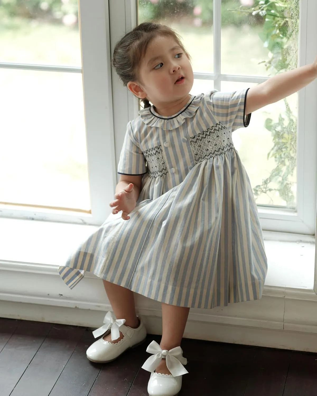 Baby Girls Long Sleeve Smocking Clothing Toddler Fall Floral Smocked Dress Vintage Dresses for Christmas Birthday Holiday