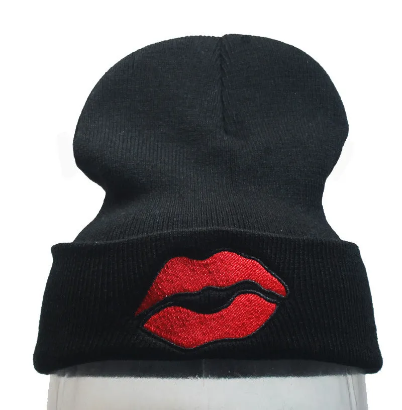 LIPS Embroidery Woolen Beanies